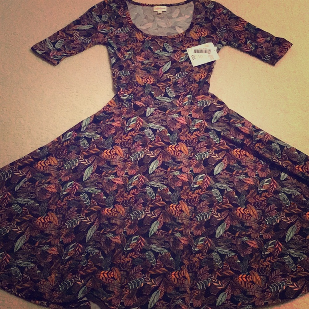 LuLaRoe Nicole (no pockets)